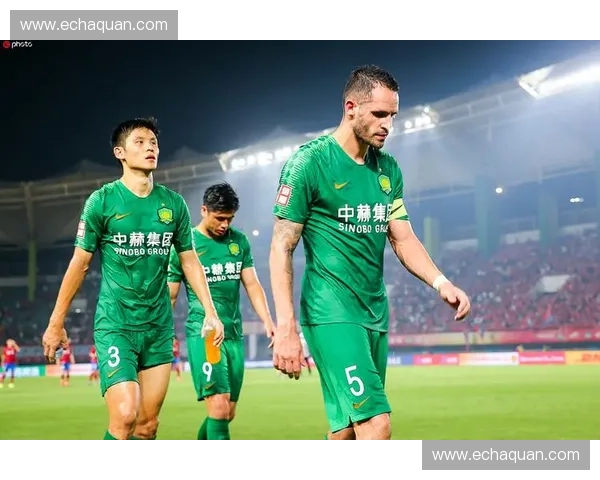 国安恒大足球对决激情上演 双方强强对抗谁将笑到最后 国安恒大足球对决激情上演 双方强强对抗谁将笑到最后